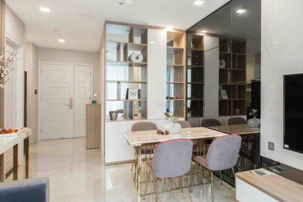 Aqua 1 Vinhome Golden River Apartment Ho Chi Minh City